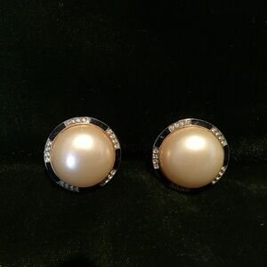 Vintage Elegant Pearl and Silver Stud Earrings